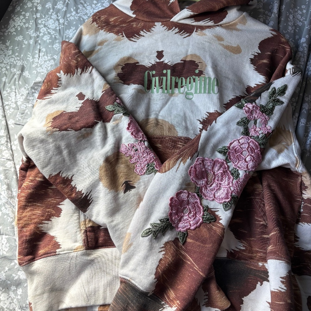 Civil Regime Cow Print Embroidered Hoodie M